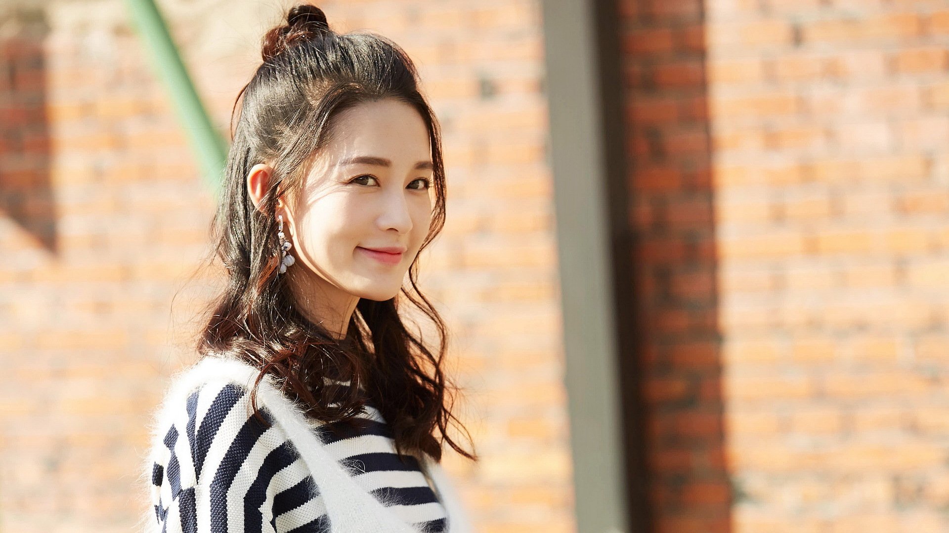 摩洛哥马术协会与科技公司合作，开发虚拟现实训练平台，提升骑手技能。