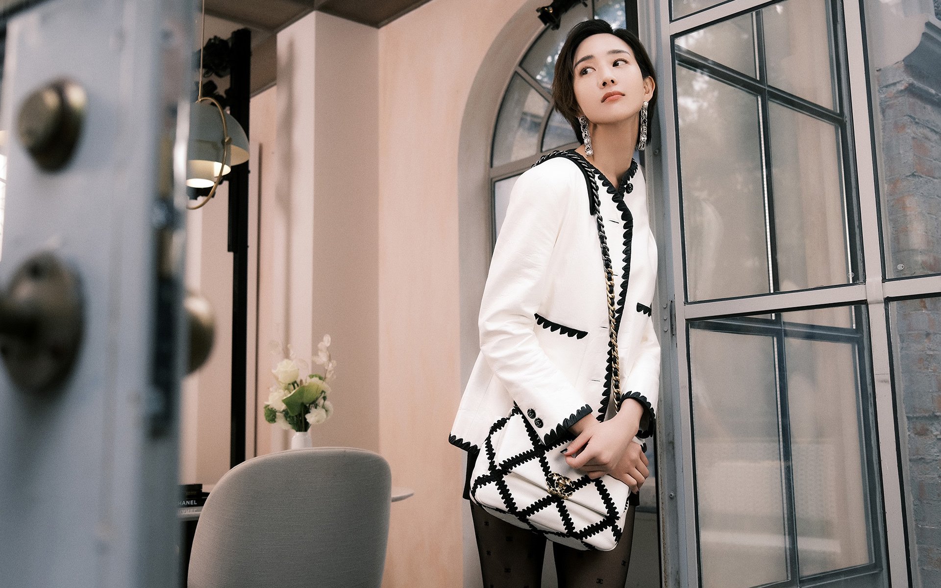 爱游戏全站app注册-大型海洋深潜探索赛，潜入深海体验奇幻之旅，深海探索潜艇